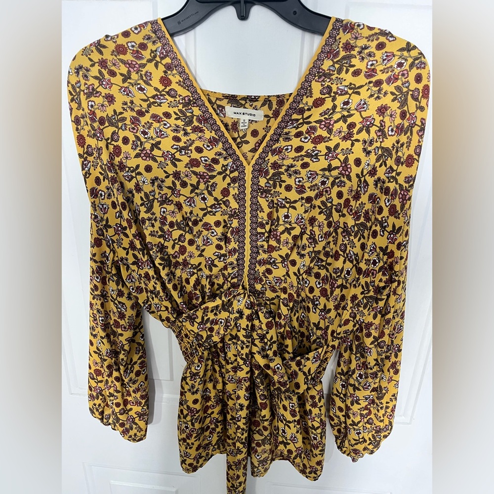 Max Studio Mustard Floral V-Neck Blouse